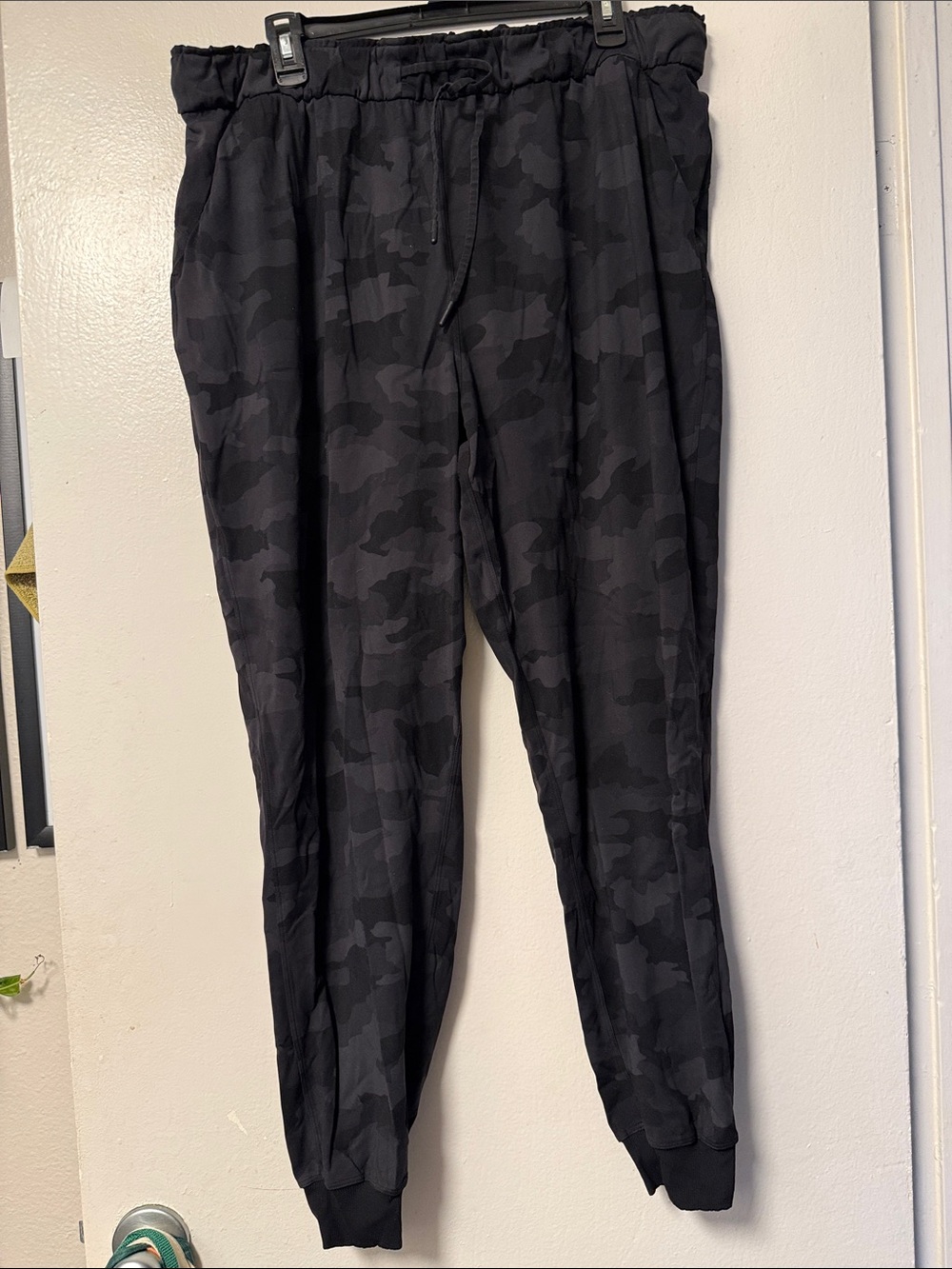 Lululemon athletica Stretch High-Rise Jogger *Full Length